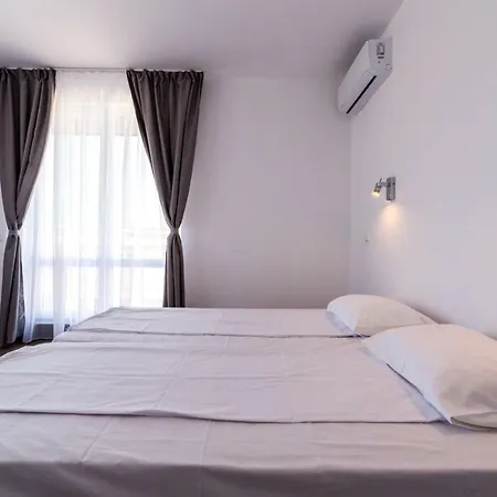 Apartment Salia *
